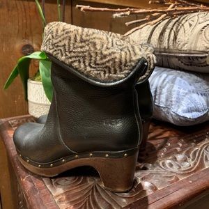 Ugg’s Clog Boots